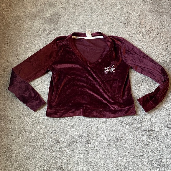 Lucky Brand Tops - Lucky Brand Burgundy Cropped Velour Top SIZE S